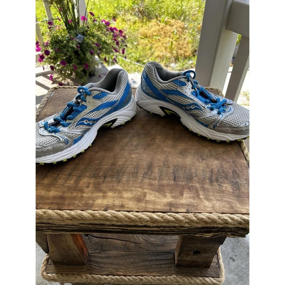 Saucony Grid Cohesion Womens 8 Running Shoes Silver Blue Athletic Sneakers